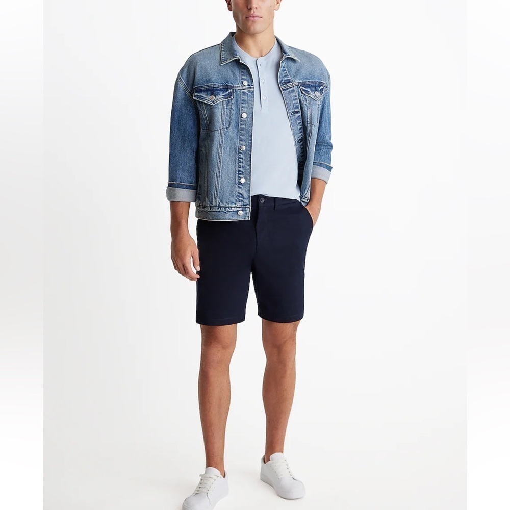 Express Chino At the Knee 10" Inseam Shorts in Navy Size 34